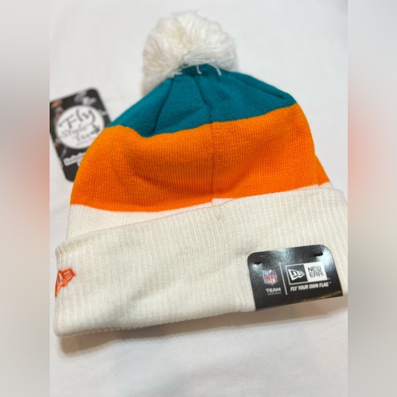 Beautiful Women Miami Dolphins New Era knit pom hat beanie NFL OnField Authentic - Picture 6 of 6